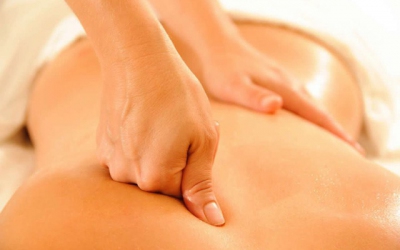 massage ấn huyệt cổ truyền charm spa