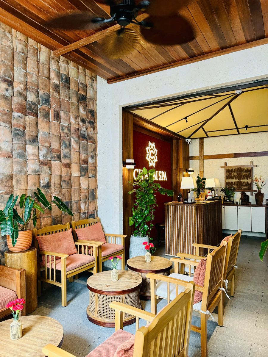 khu vực lễ tân tại charm spa grand - 43 đống đa 