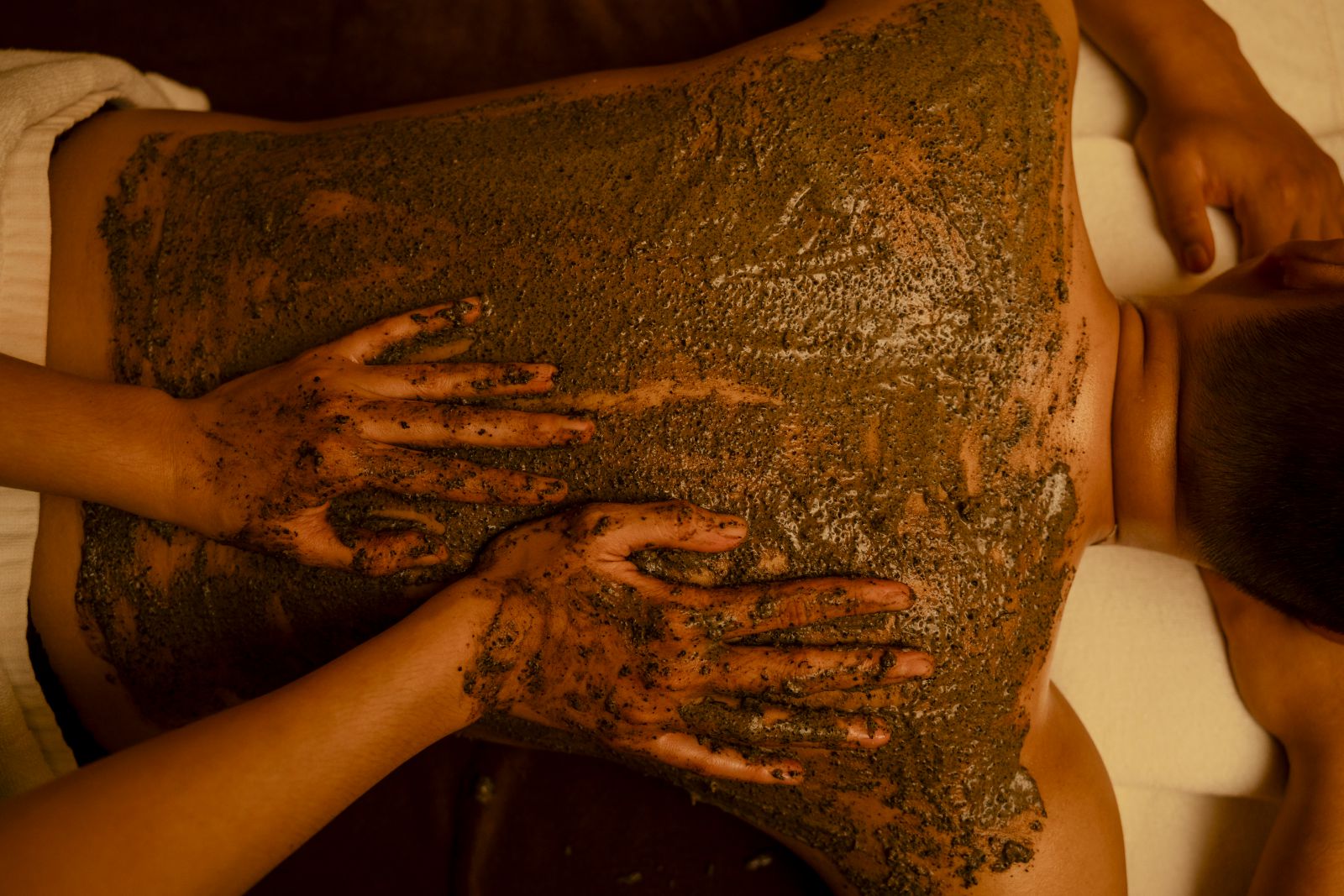 tẩy tế bào chết toàn thân