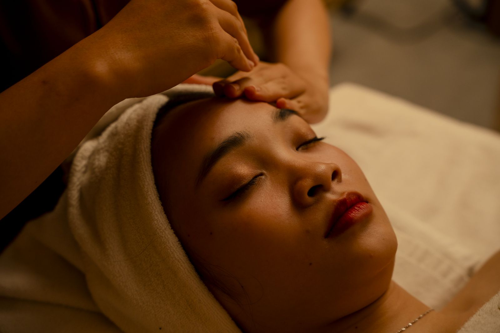 Liệu trình chăm sóc da mặt tự nhiên  tại Charm Spa