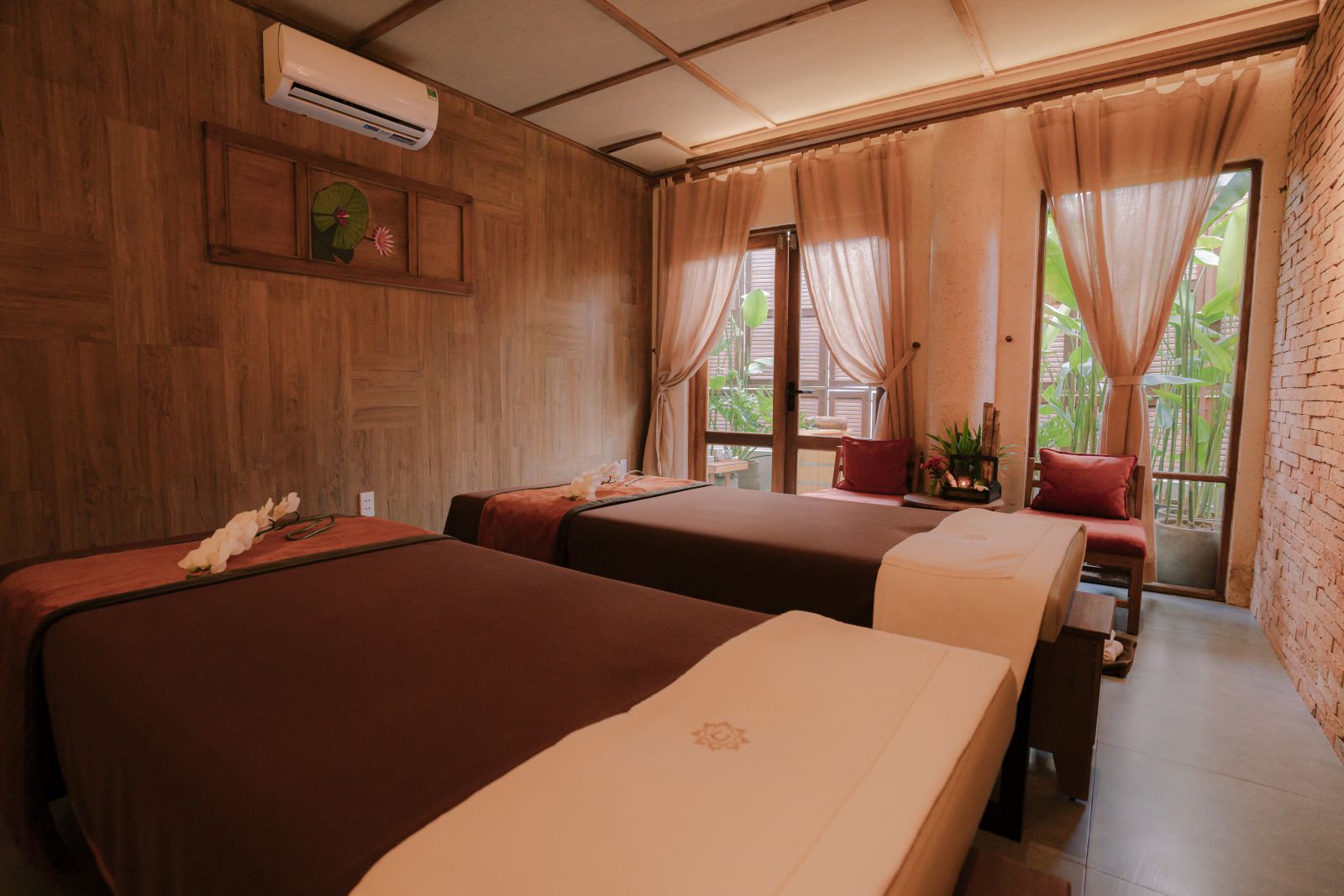 Phòng đôi kèm bồn ngâm 