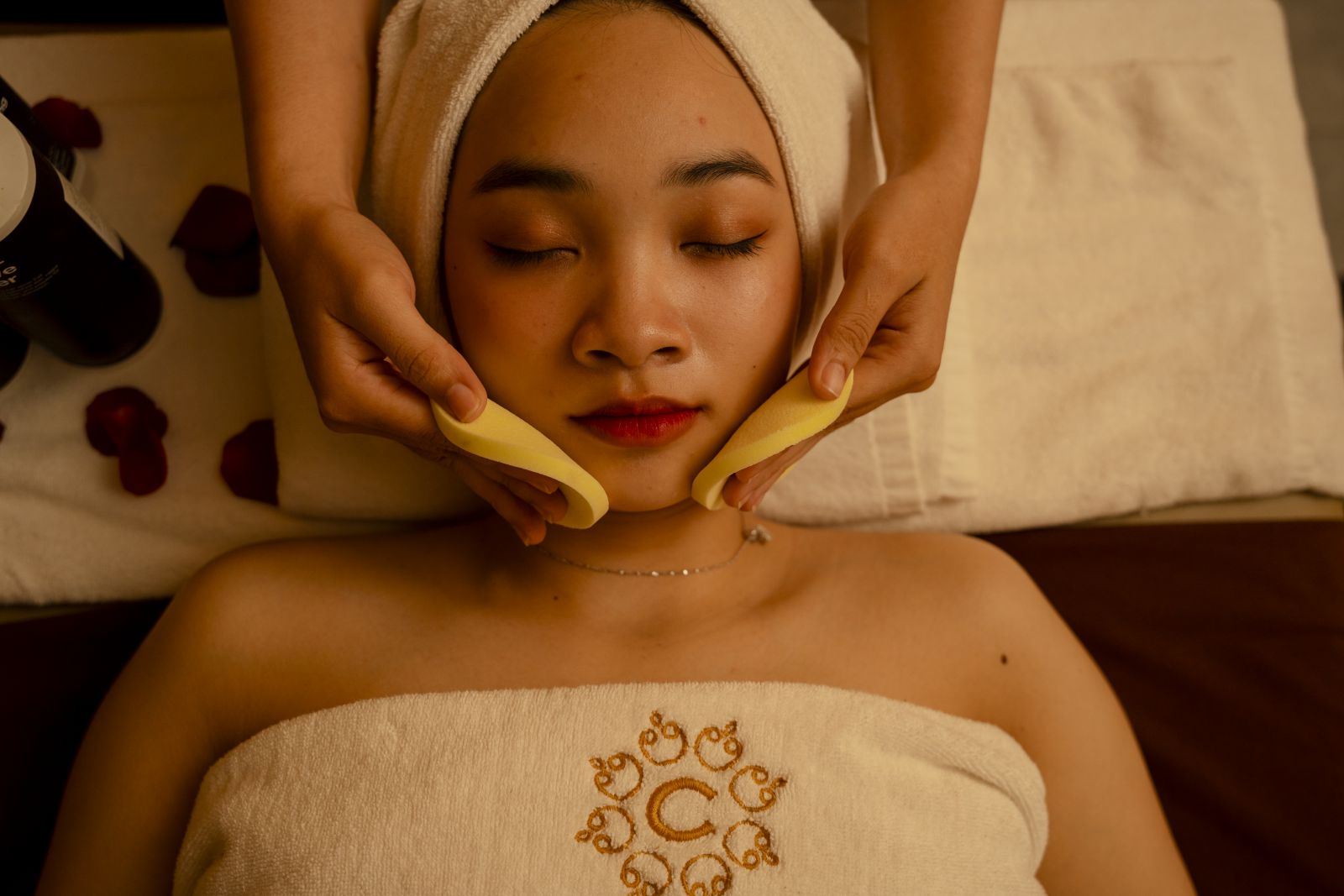 Liệu trình chăm sóc da mặt tại Charm Spa