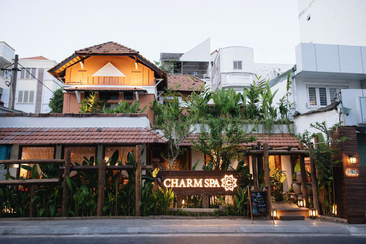 khu vực không gian phía trước Spa